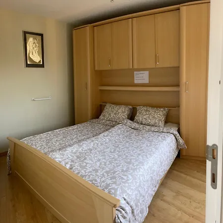 Apartament Appt Pablo Met Prive-garage, Vlakbij Zee, In Koksijde-bad *